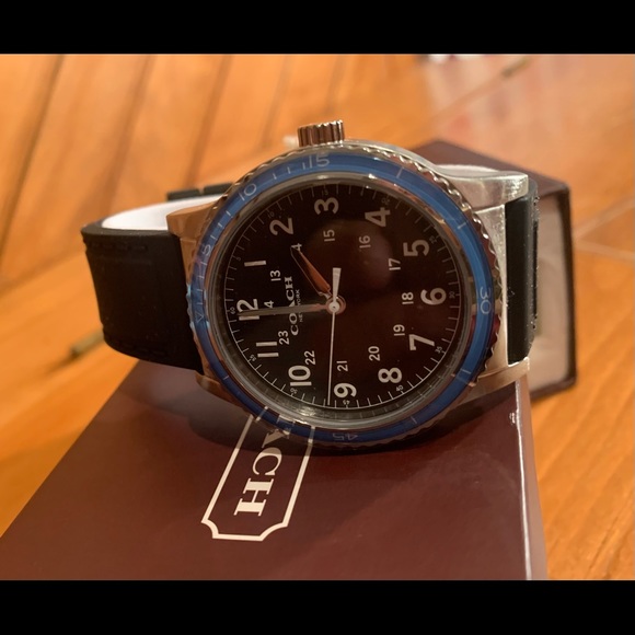 Coach Analog Casual New York Black Men's Watch Rubber - Picture 6 of 12